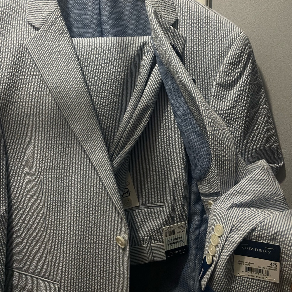 340$ crown and ivy SUIT SEERSUCKER 42S BLAZER 32x30 and 32x32 PANTS SEERSUCKER